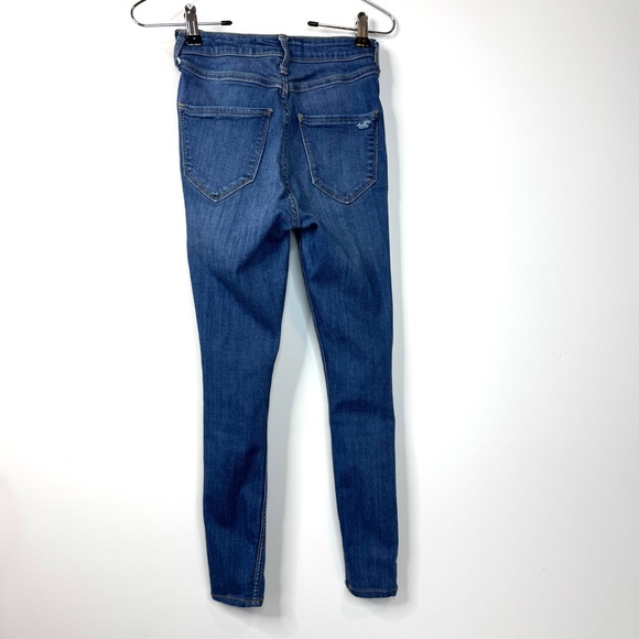 Hollister Ultra High-Rise Ripped Jean Leggings Advanced Stretch - Picture 7 of 16